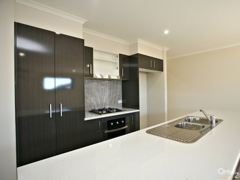 28 Kidston Crescent, Warner QLD 4500