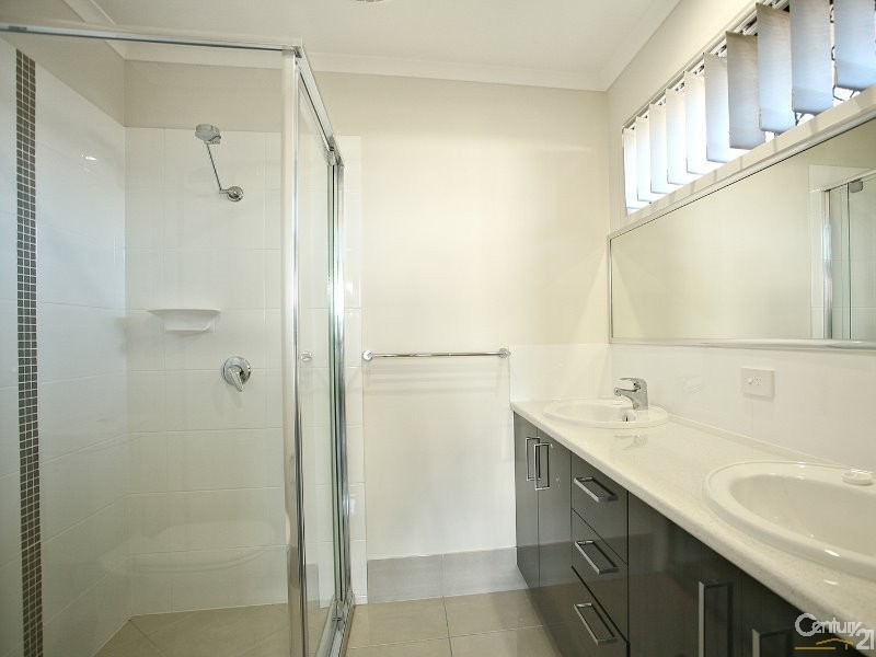 28 Kidston Crescent, Warner QLD 4500