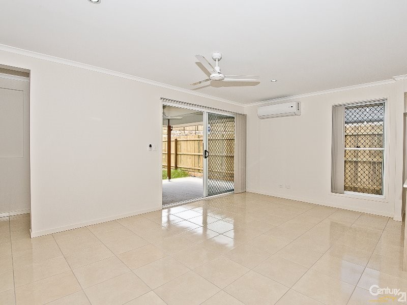 6 Apple Circuit, Griffin QLD 4503