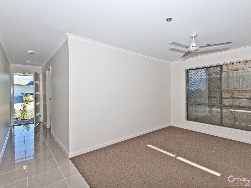 64 Champion Crescent, Griffin QLD 4503