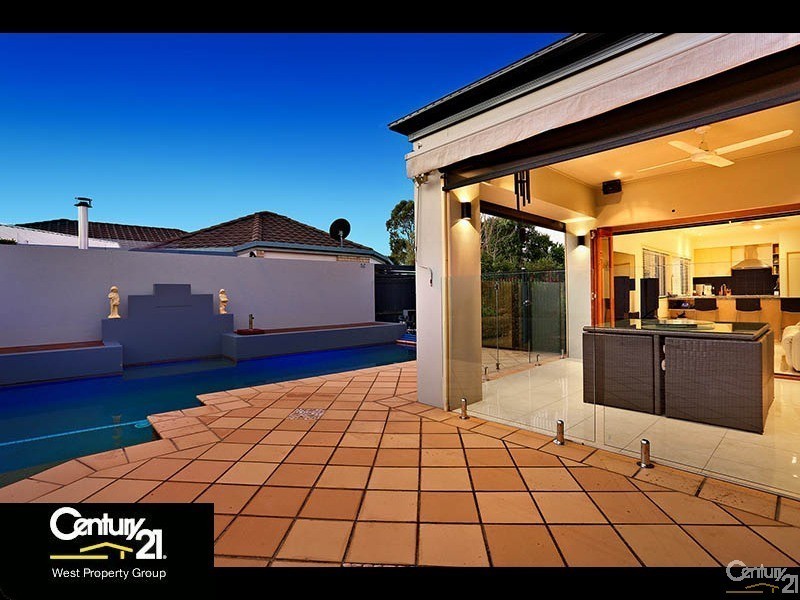 14 Felicia Place, Eatons Hill QLD 4037