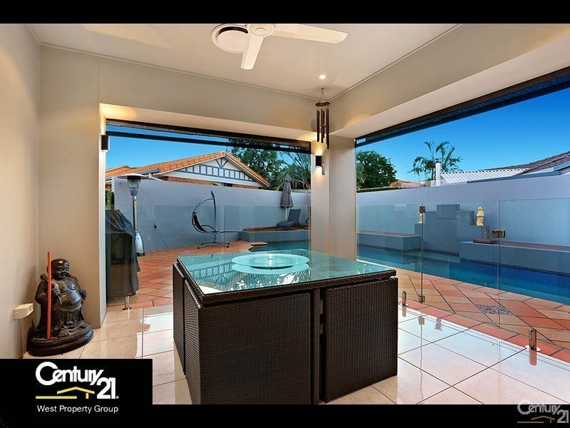 14 Felicia Place, Eatons Hill QLD 4037