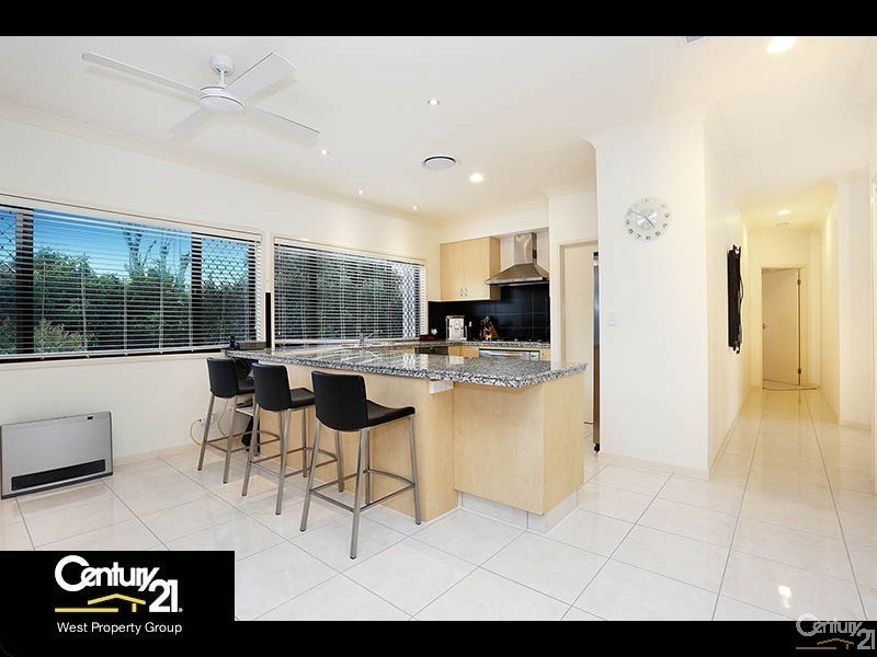 14 Felicia Place, Eatons Hill QLD 4037