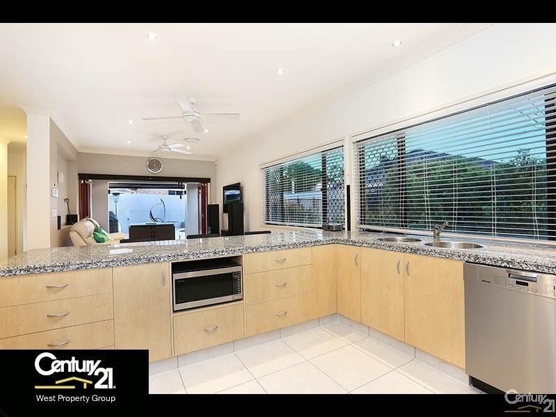 14 Felicia Place, Eatons Hill QLD 4037