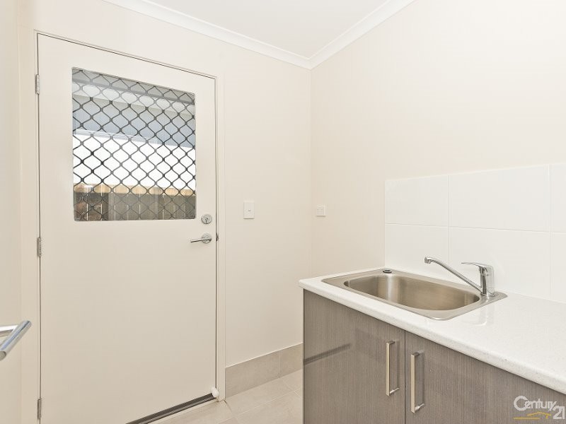 22 Kidston Crescent, Warner QLD 4500