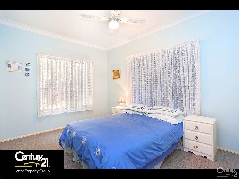 42 Bloodwood Lane, Cashmere QLD 4500