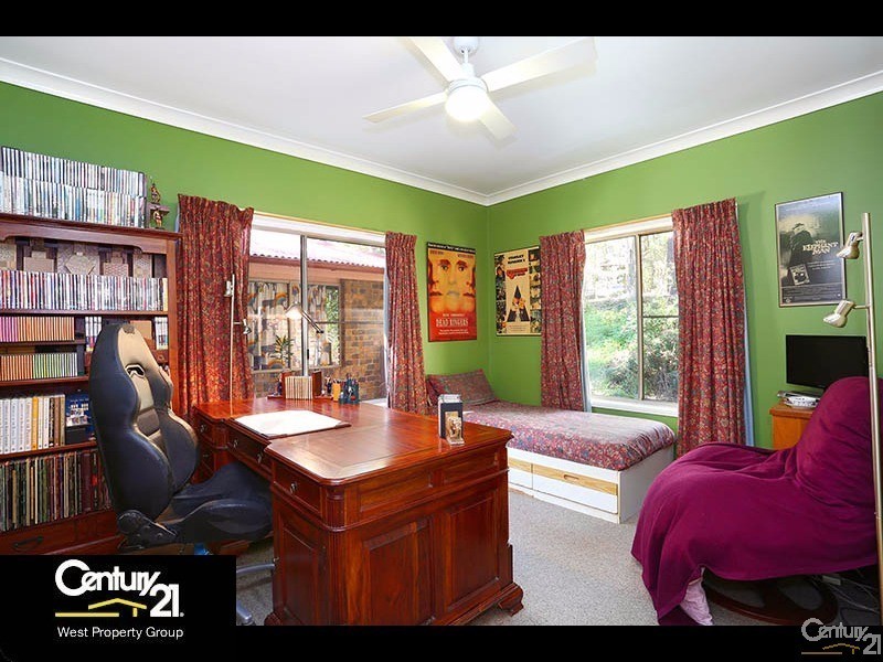 42 Bloodwood Lane, Cashmere QLD 4500