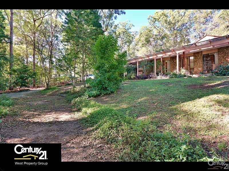 42 Bloodwood Lane, Cashmere QLD 4500