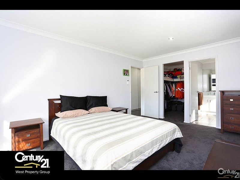 10 Rowallan Street, Warner QLD 4500