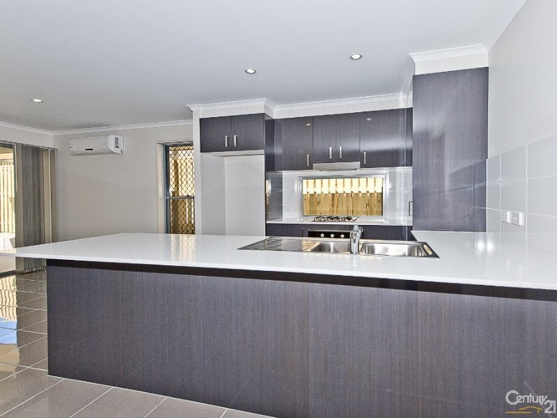 6 Finch Close, Dakabin QLD 4503