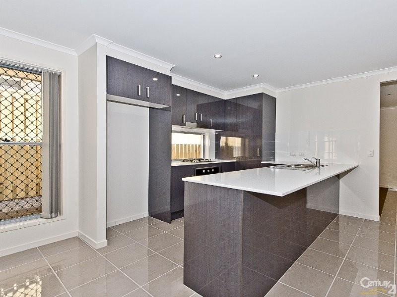 6 Finch Close, Dakabin QLD 4503