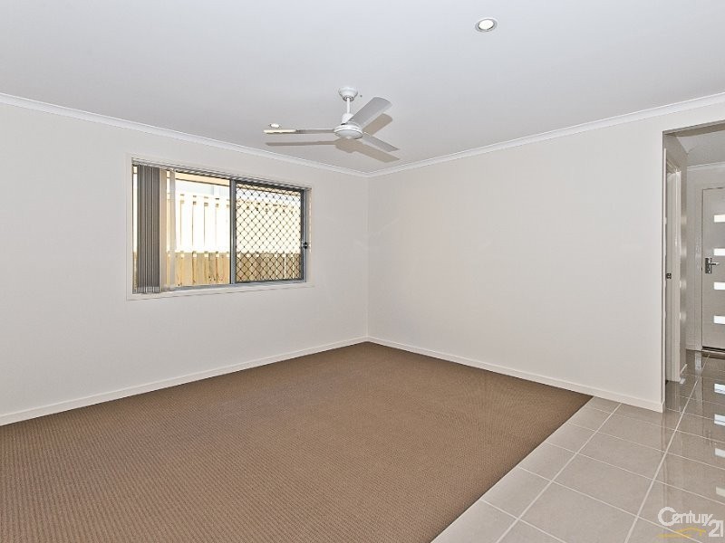 6 Finch Close, Dakabin QLD 4503