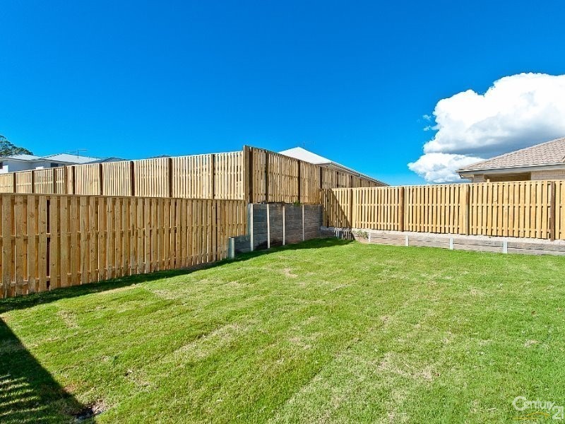 6 Finch Close, Dakabin QLD 4503