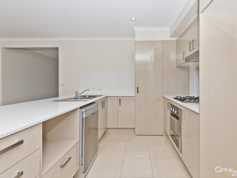 15 Centenary Court, Warner QLD 4500