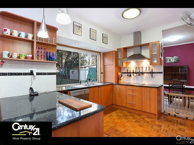 50 Peppermint Drive, Cashmere QLD 4500