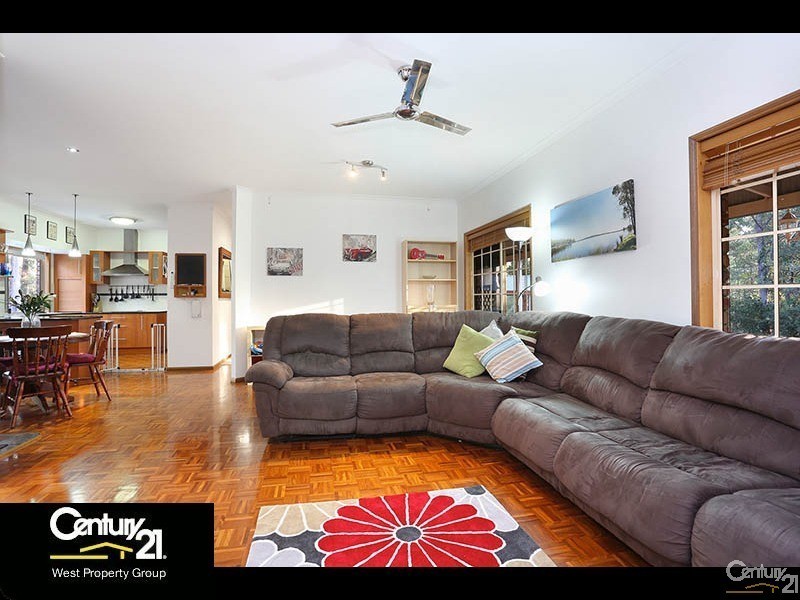 50 Peppermint Drive, Cashmere QLD 4500