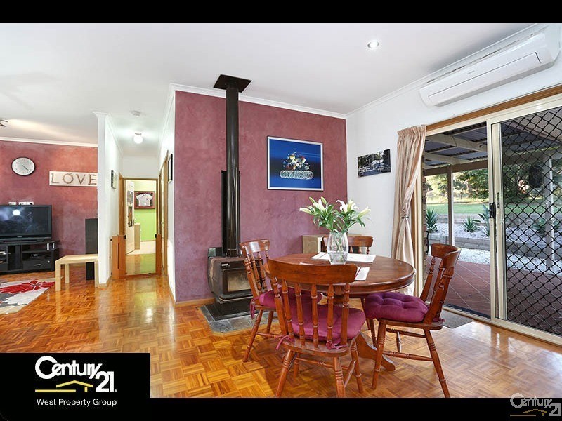 50 Peppermint Drive, Cashmere QLD 4500