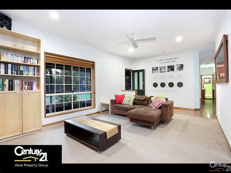 50 Peppermint Drive, Cashmere QLD 4500