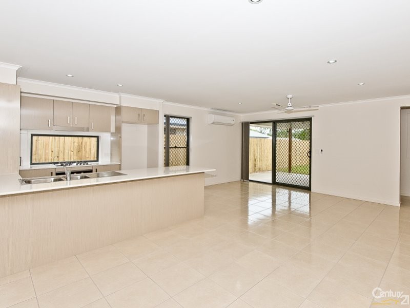 32 Apple Circuit, Griffin QLD 4503