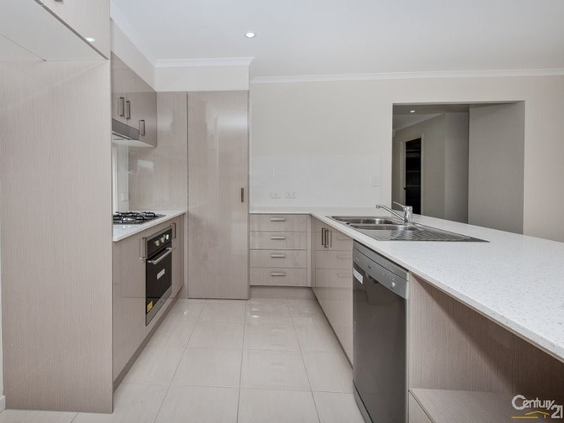 42 Centenary Court, Warner QLD 4500