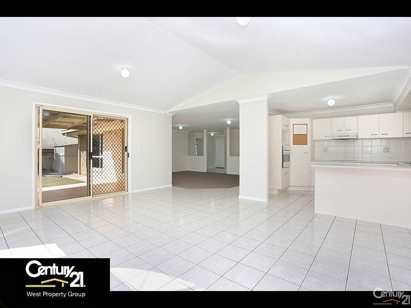 5 Pride Court, Warner QLD 4500