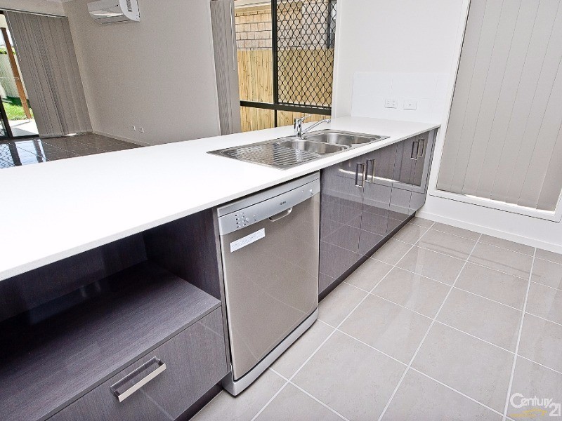 22 Junction Road, Griffin QLD 4503