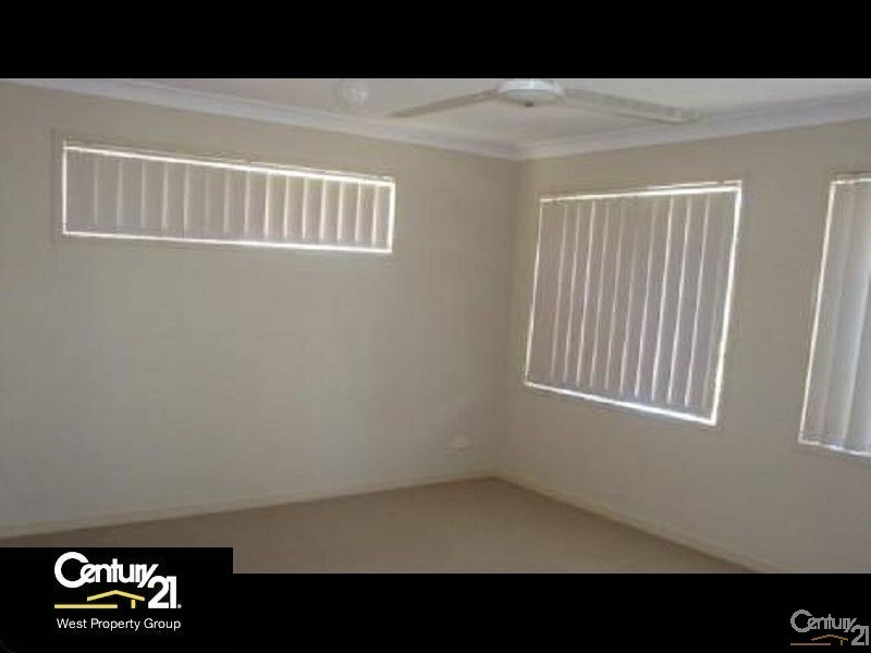 11 Dean Street, Bray Park QLD 4500