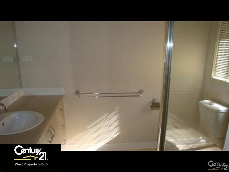 11 Dean Street, Bray Park QLD 4500