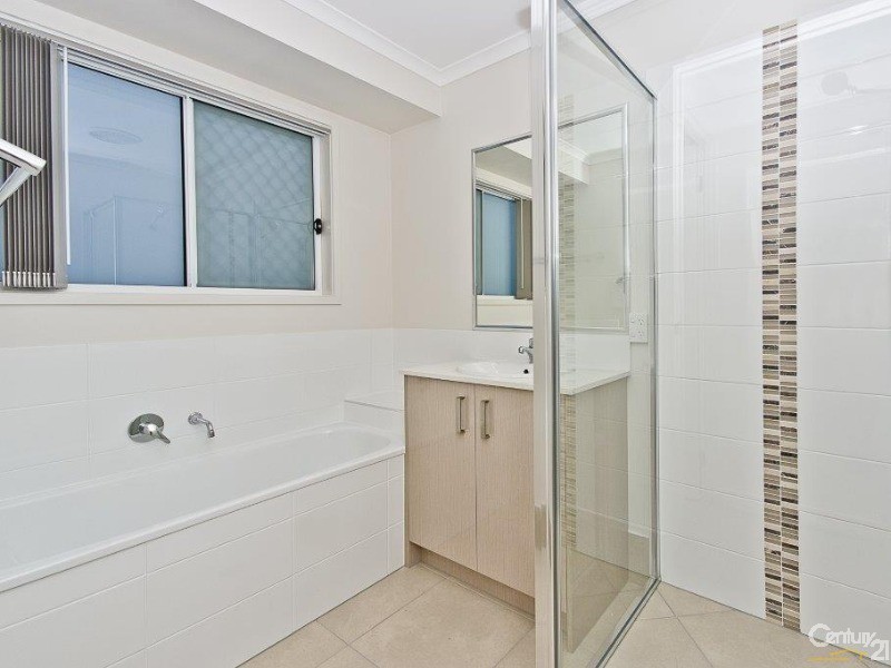 11 Wedge Tail Court, Griffin QLD 4503