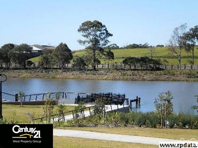 8  Moor Circuit, Warner QLD 4500