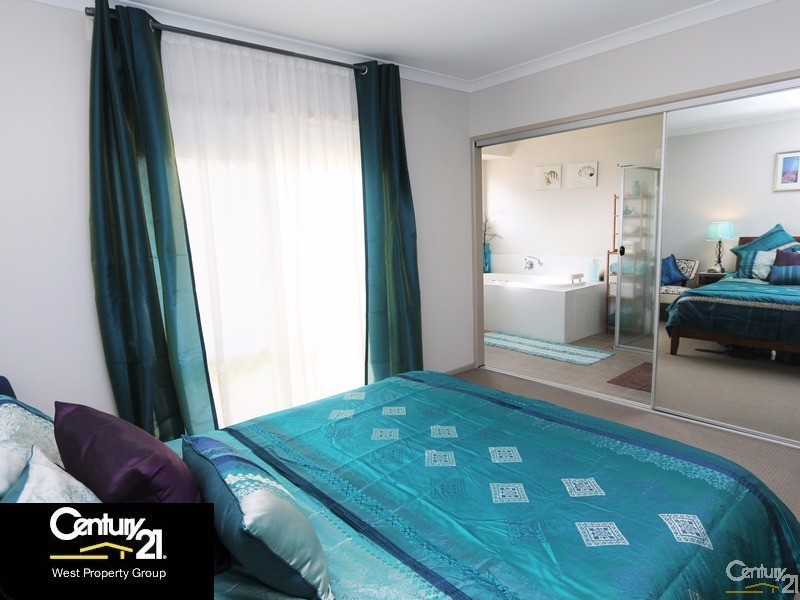 7 Silvabank Court, Warner QLD 4500