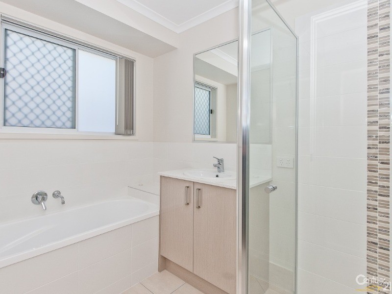 15 Centenary Court, Warner QLD 4500