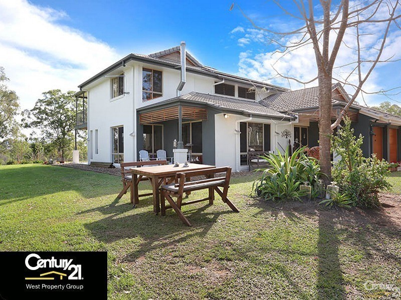 11 Andrew Clarke Road, Whiteside QLD 4503