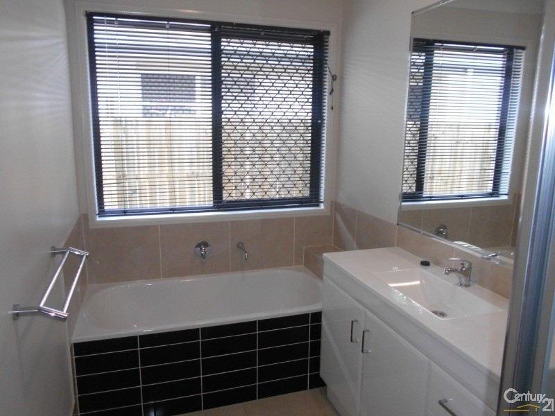64 Cootharaba Crescent, Warner QLD 4500