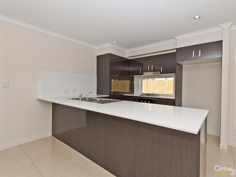 73 Sandalwood Crescent, Griffin QLD 4503