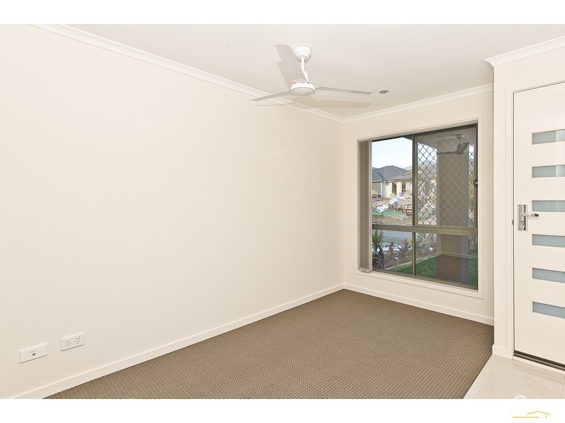 24 Kidston Crescent, Warner QLD 4500