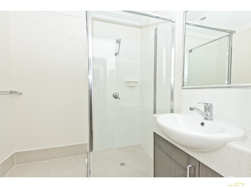 24 Kidston Crescent, Warner QLD 4500