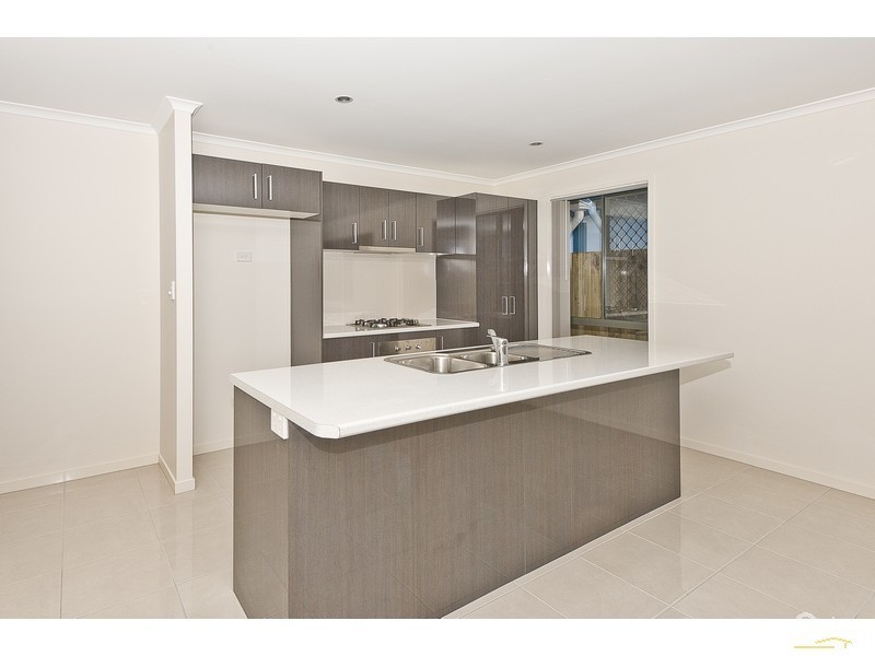 24 Kidston Crescent, Warner QLD 4500