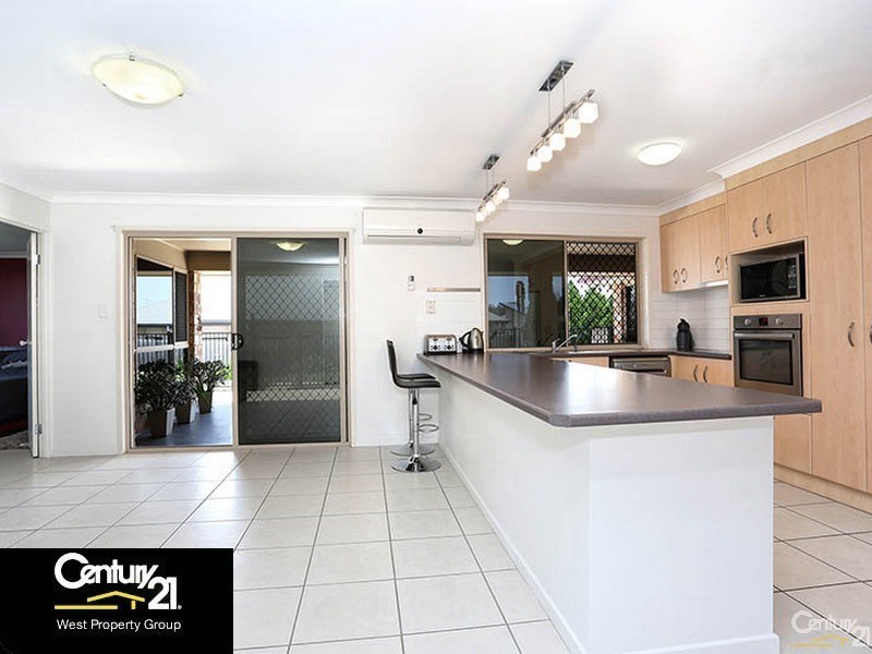 8 Patrone Court, Warner QLD 4500
