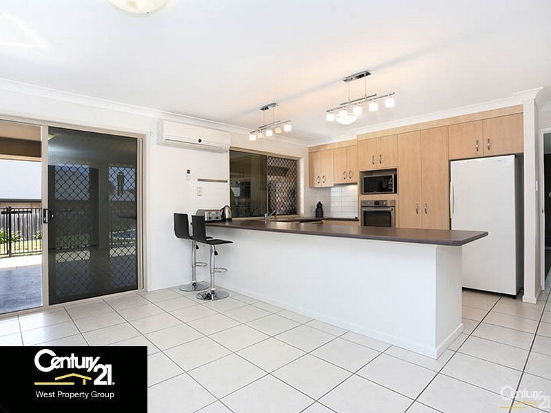 8 Patrone Court, Warner QLD 4500