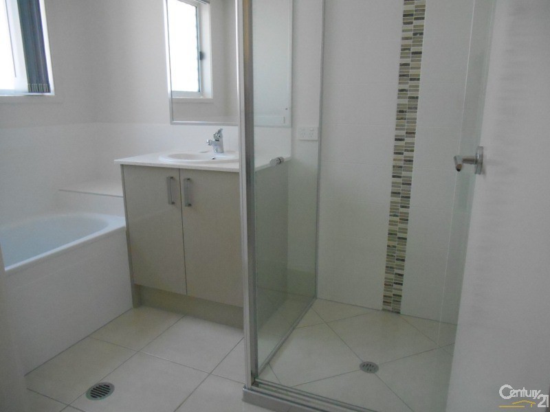 4 Solomon Parade, Warner QLD 4500