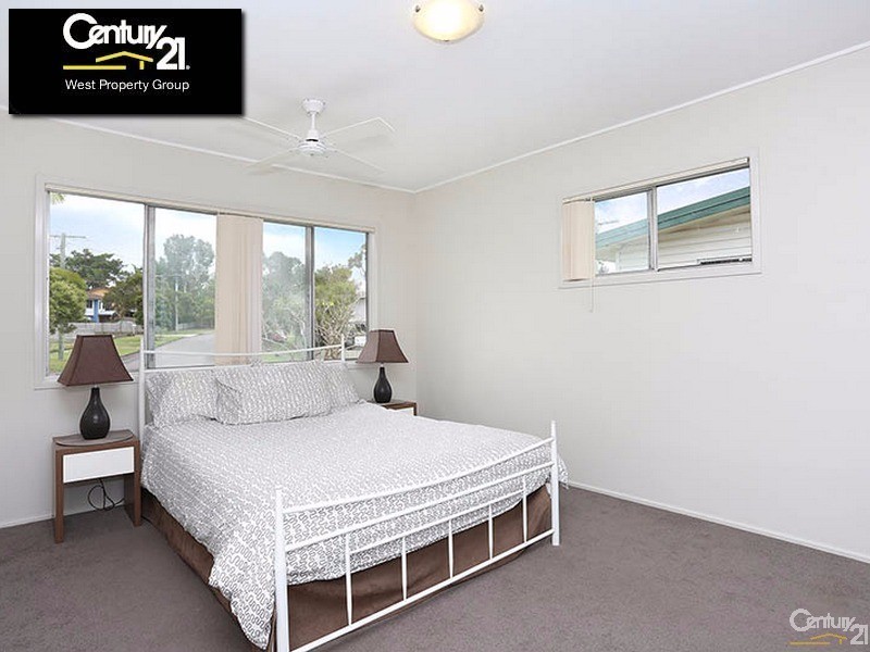 16 Bygrave Street, Strathpine QLD 4500