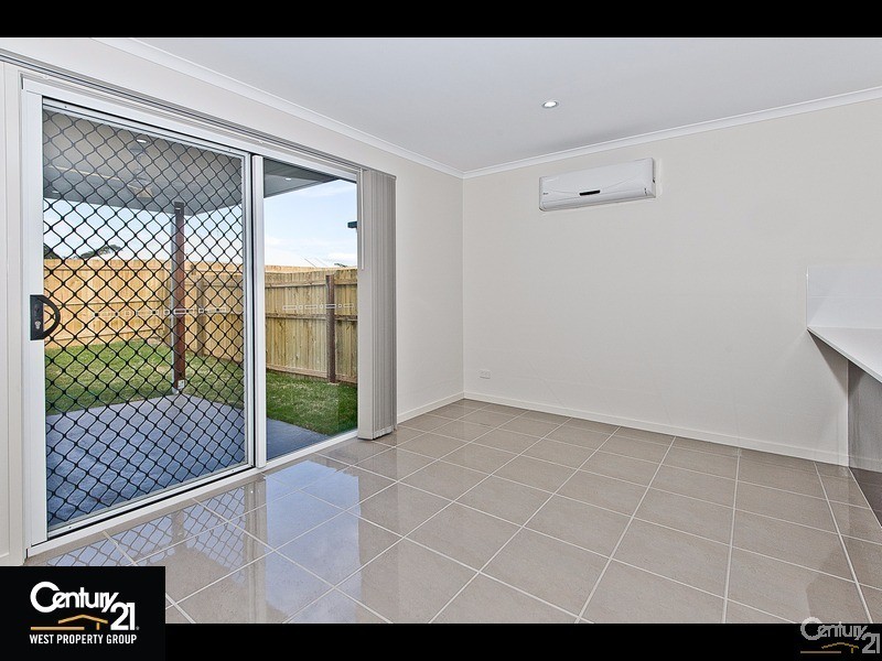 94B Fern Parade, Griffin QLD 4503