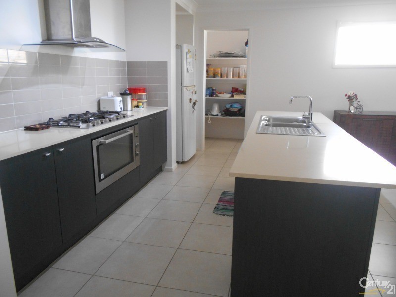 45 Cootharaba Crescent, Warner QLD 4500