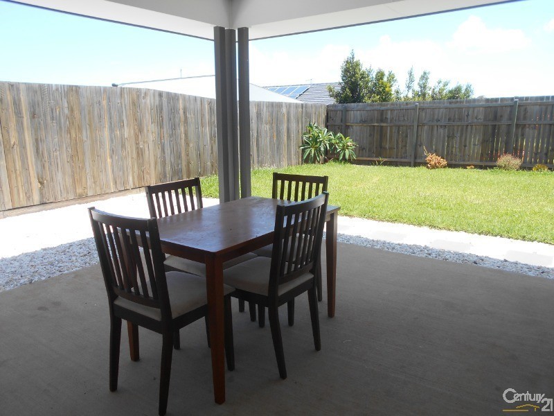 45 Cootharaba Crescent, Warner QLD 4500