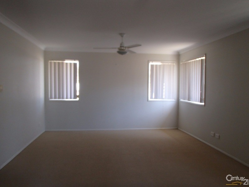 9 Bison Court, Warner QLD 4500