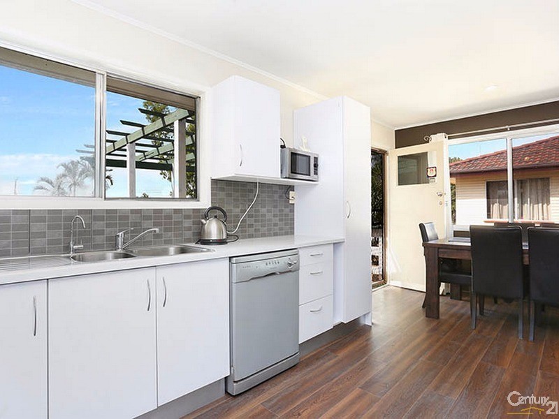 9 Tamarix Avenue, Bray Park QLD 4500