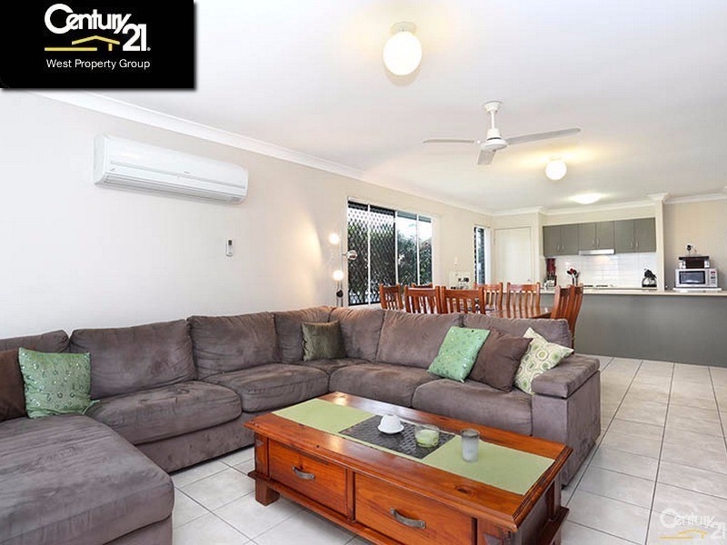 11 Dean Street, Bray Park QLD 4500