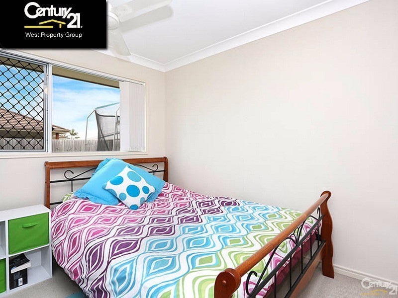 11 Dean Street, Bray Park QLD 4500