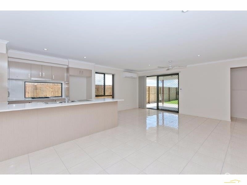 74 Sandalwood Crescent, Griffin QLD 4503